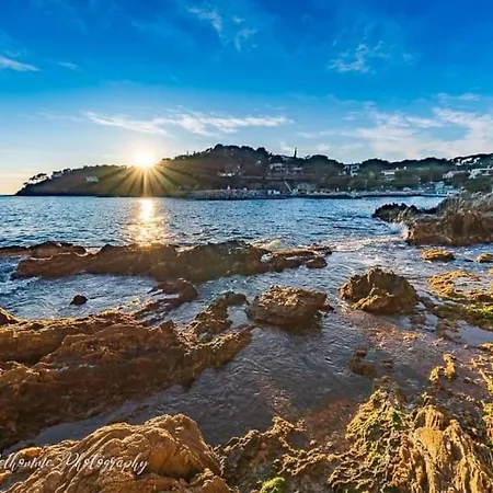 T2: 45m2 :4 Places :indépendant Dans *