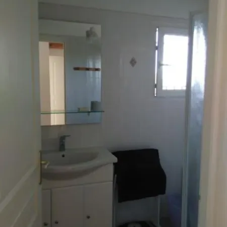 T2: 45m2 :4 Places :indépendant Dans Appartement