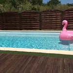 T2: 45m2 :4 Places :indépendant Dans Hyères