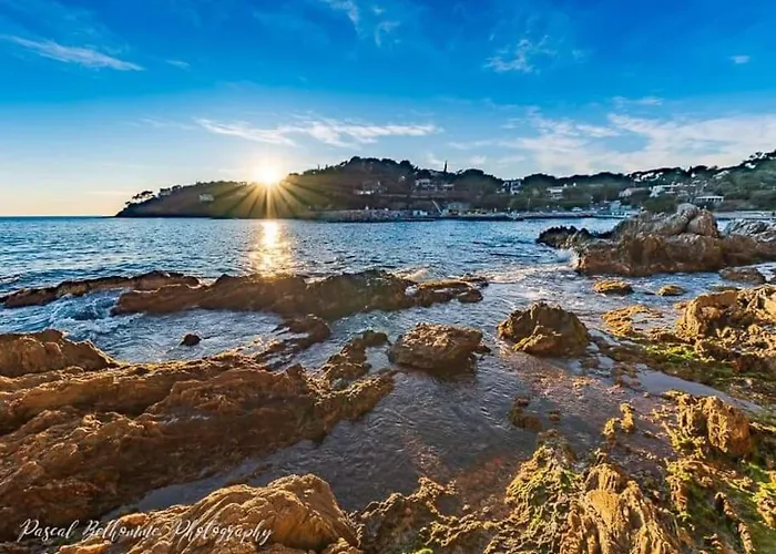 T2: 45m2 :4 Places :independant Dans *