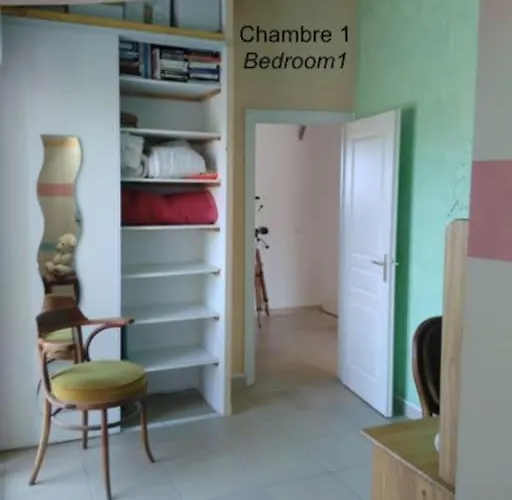 T2: 45m2 :4 Places :independant Dans