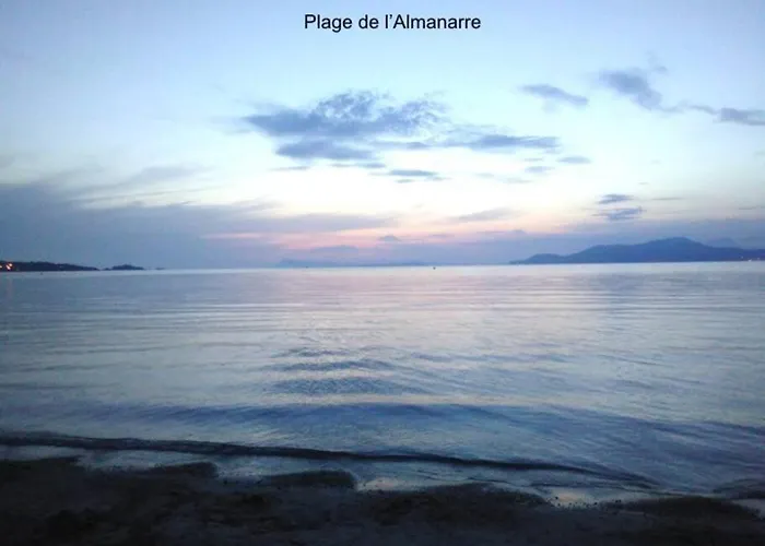 T2: 45m2 :4 Places :independant Dans Hyères