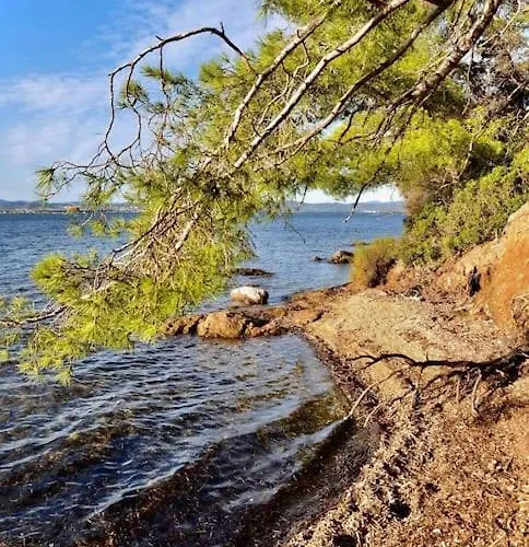 T2: 45m2 :4 Places :independant Dans Lägenhet